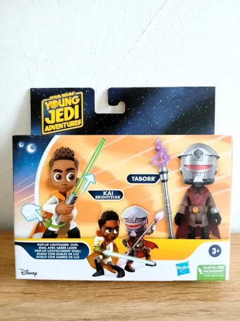 Figurines Star Wars The young Jedi Pop-up Lightsaber Duel Kai Brightstar et Taborr