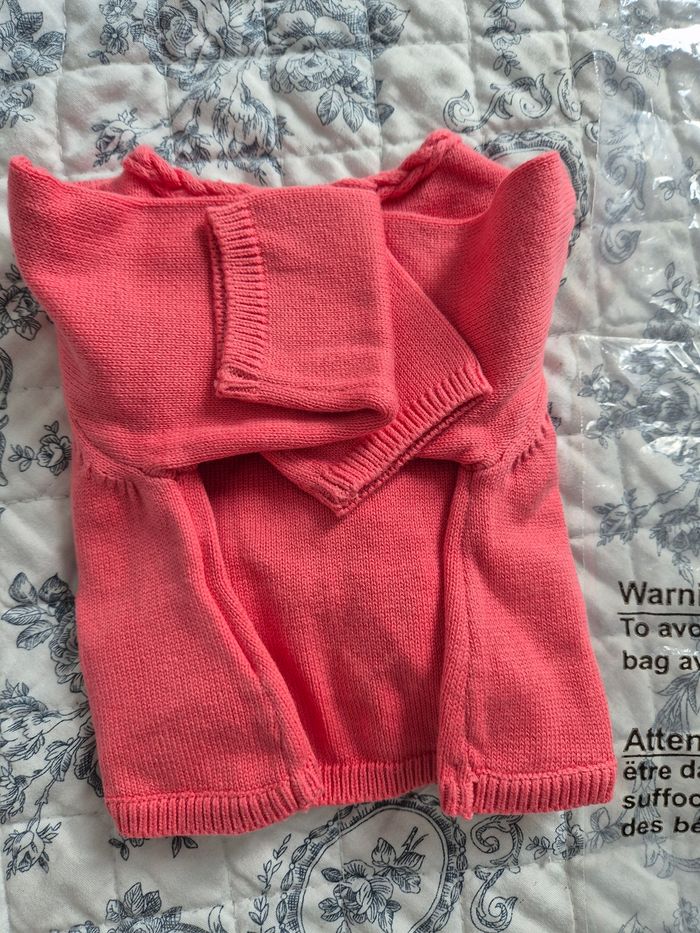 Gilet bébé fille 3mois  Du pareil au même - photo numéro 2