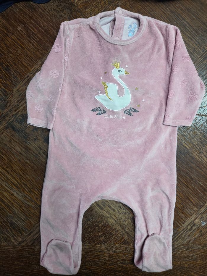 Lot pyjamas 12 mois - photo numéro 3