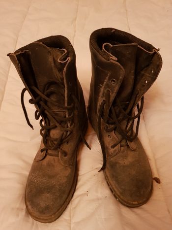 Chaussures style rangers taille 40