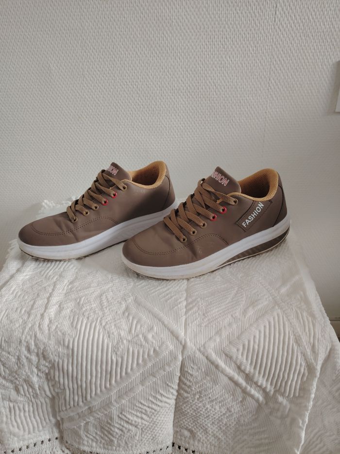 Baskets plateforme marron / camel - Pointure 39