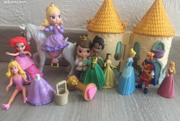 Figurines princesses - photo numéro 3