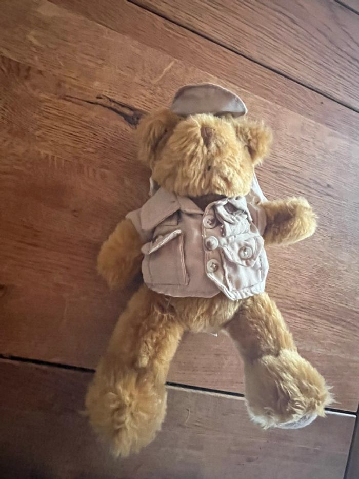 Ours en saharienne the Teddy bear collection