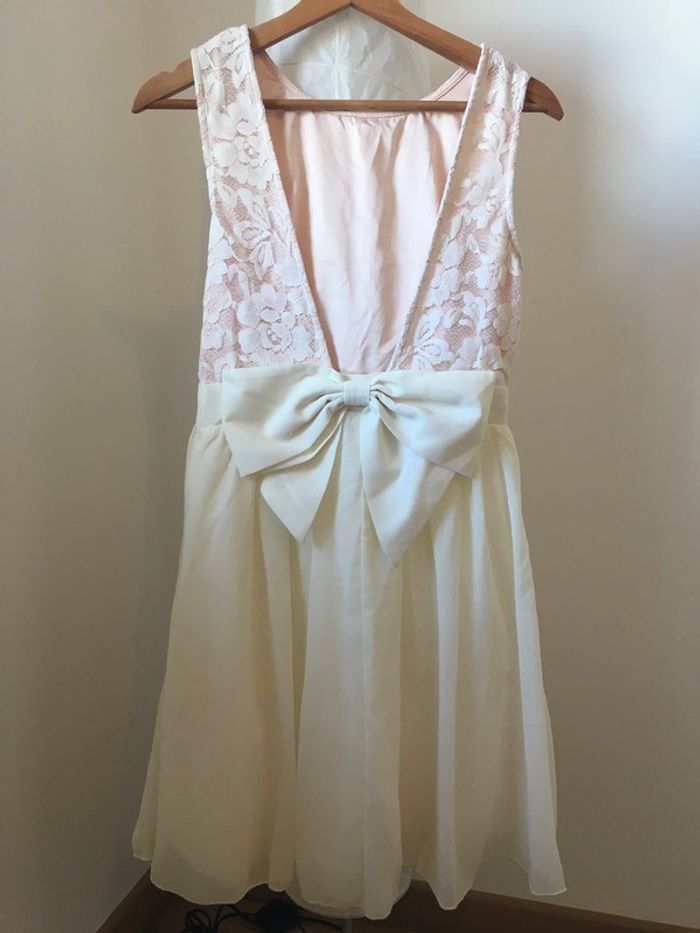Robe dentelle broderie anglaise Little Mistress