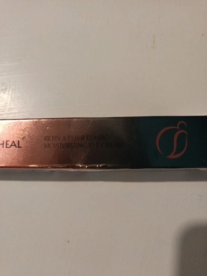 Crème pour les yeux - photo numéro 2