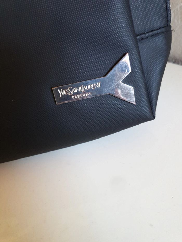 Trousse maquillage - photo numéro 2