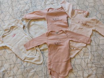 Lot de bodys 6 mois