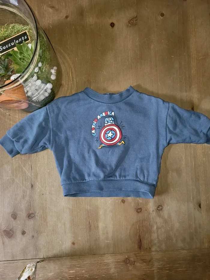 Pull Marvel 3 mois