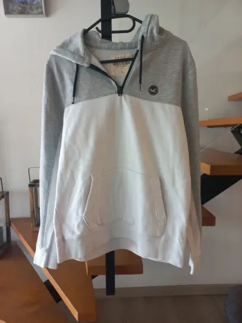 Pull Hollister