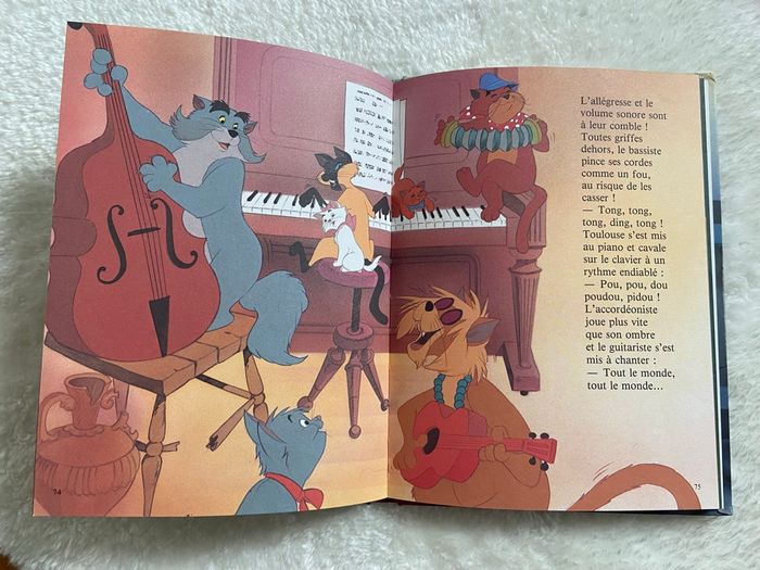 Livre Disney - Les Aristochats - 1988 - photo numéro 5