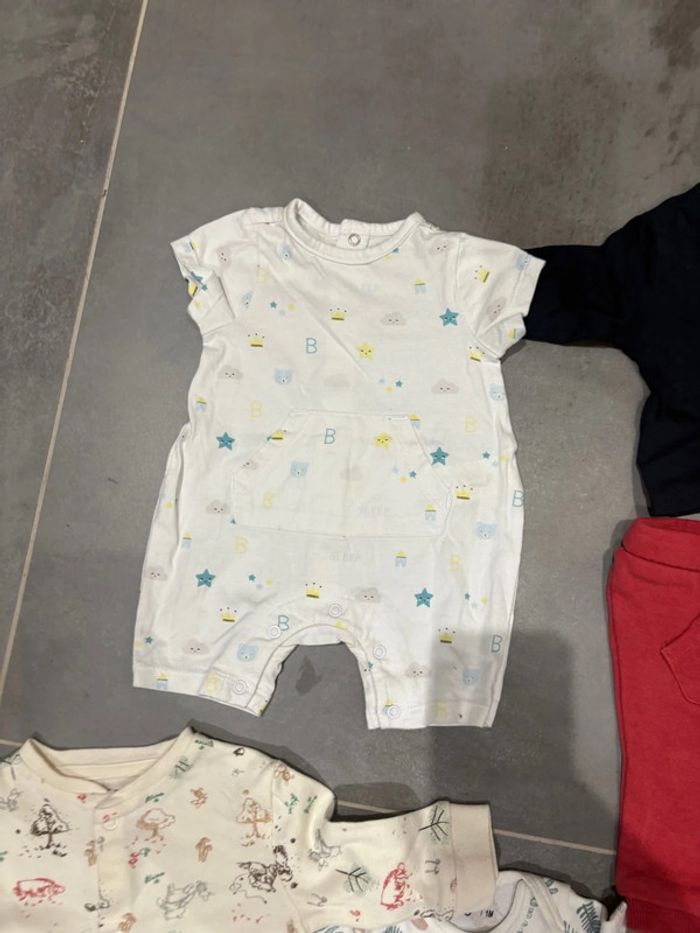 Lot de vêtements garçon taille 1 mois - photo numéro 10