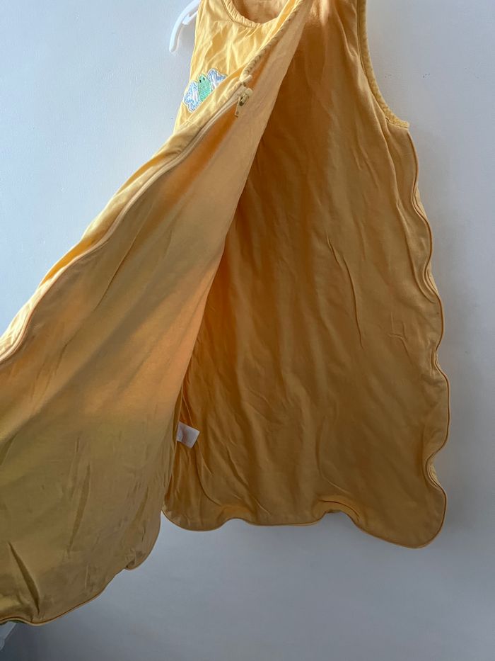 Gigoteuse jaune lion - photo numéro 6