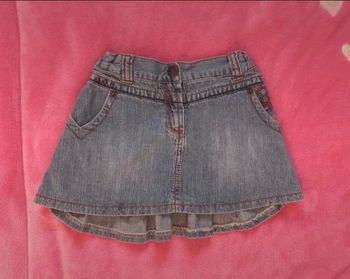 Jupe Kiabi taille 3 ans en très bon état