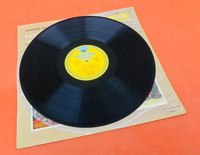 Vinyle 33 tours Antonio Vivaldi Les 4 saisons Concerto pour 2 violons et orchestre en " écho " - photo numéro 3