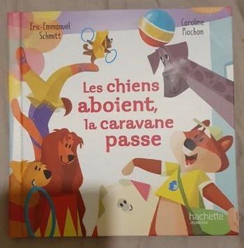 Livre Mc Donalds les chiens aboient, la caravane passe