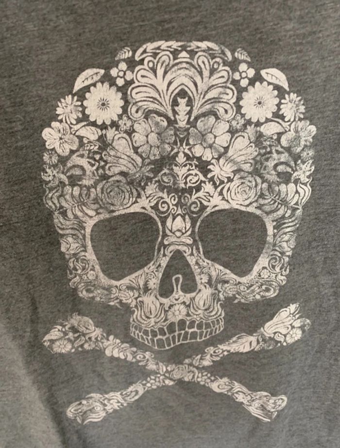 T-shirt H&M taille S - photo numéro 2