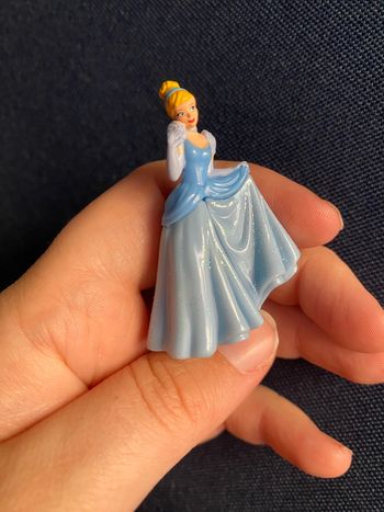 Disney Princesses Cendrillon (Kinder Surprise