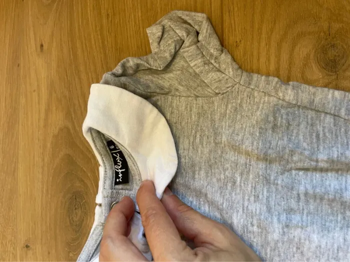 2 t shirt manches courtes 6 mois - photo numéro 3