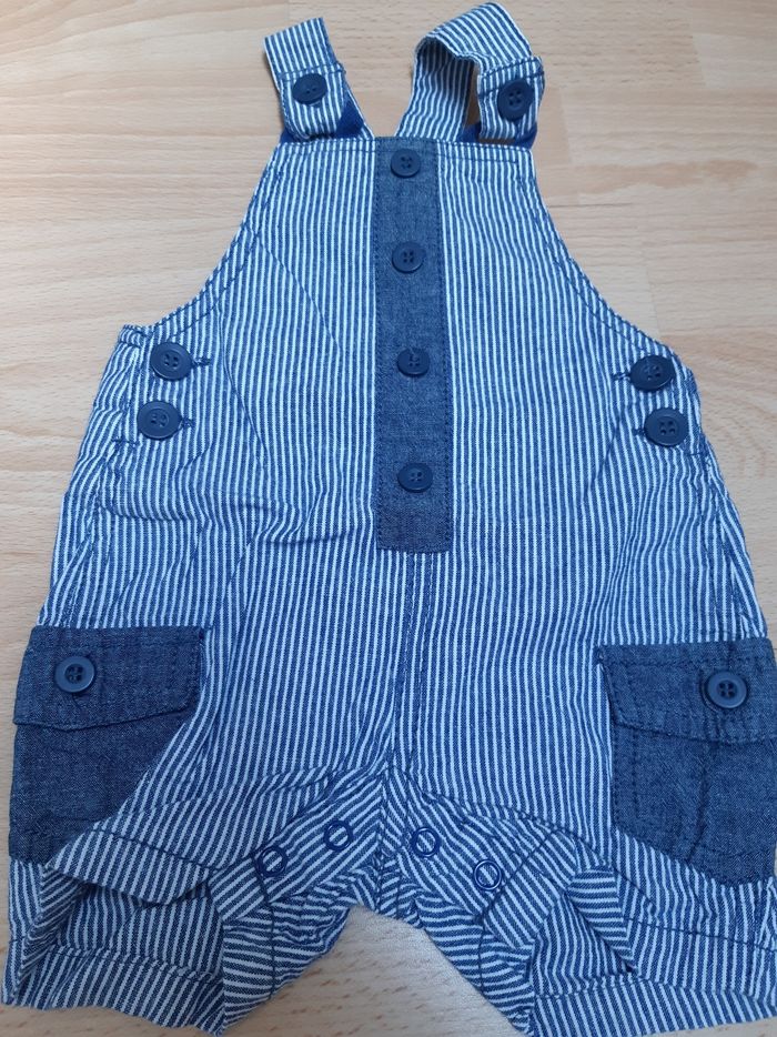 Salopette short rayée 3 mois excellent état - photo numéro 2