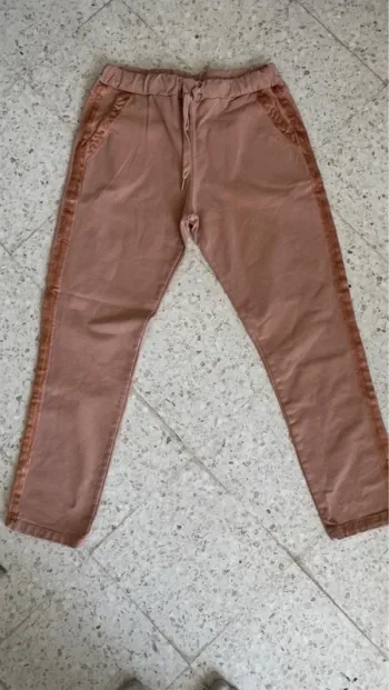 Très beau pantalon rose sportwear  L