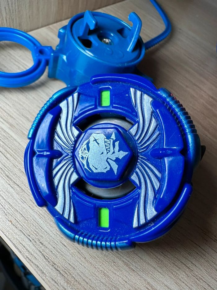 Toupie beyblade cetus quake - photo numéro 3