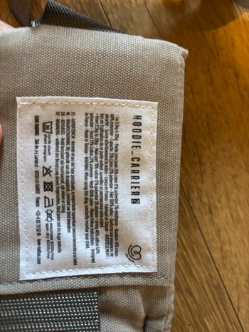 Porte bébé love radius hoodie carrier 2