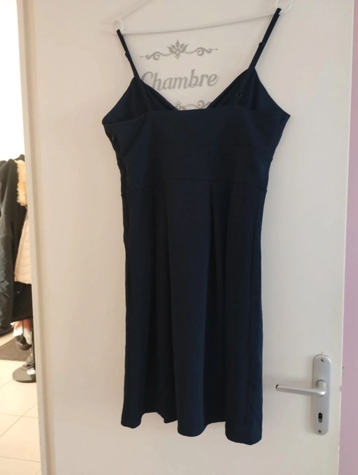Robe bleu marine - photo numéro 2