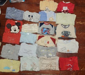 Lot 22 pyjama 12 mois