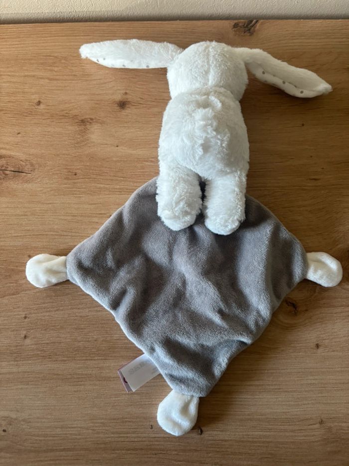 Doudou lapin blanc mouchoir bebe pois gris pommette - photo numéro 3