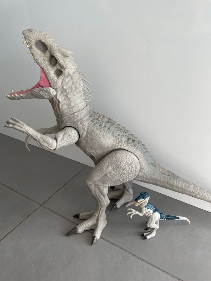 Lot de 2 dinosaures dont 1 Très grand Indominus Rex Jurassic World Figurine - photo numéro 8