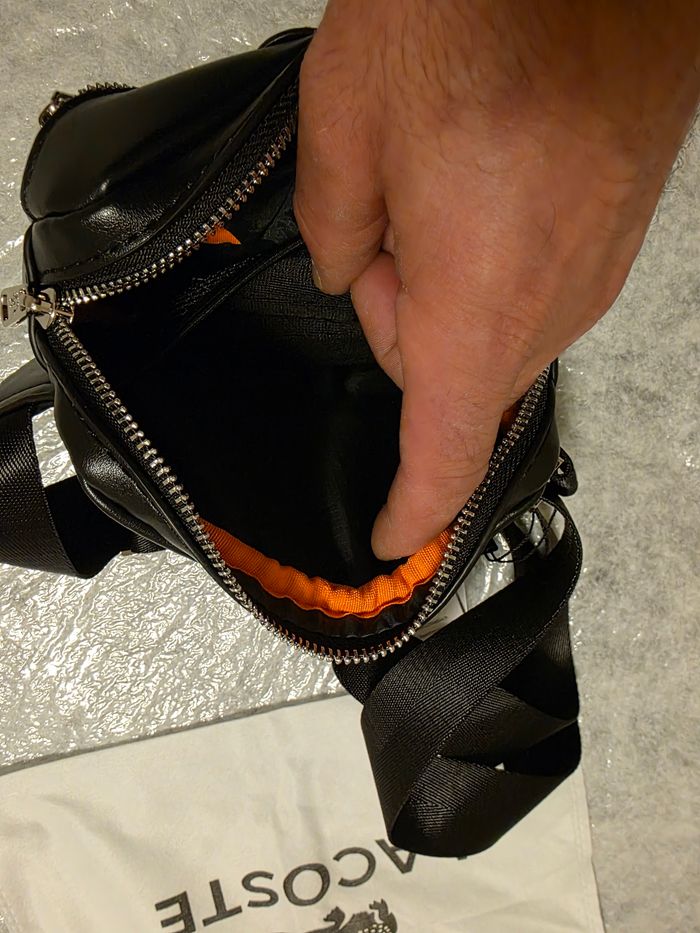 Sac à bandoulière Lacoste - photo numéro 10