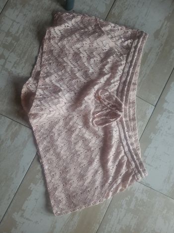 Short dentelle