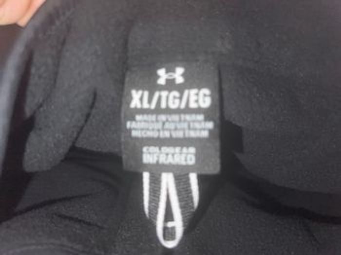 Veste under armour - photo numéro 4