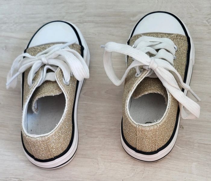 Tennis toute pailletée dorée - photo numéro 3