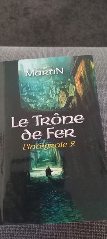 Livre : le trône de fer, l'intégrale 2