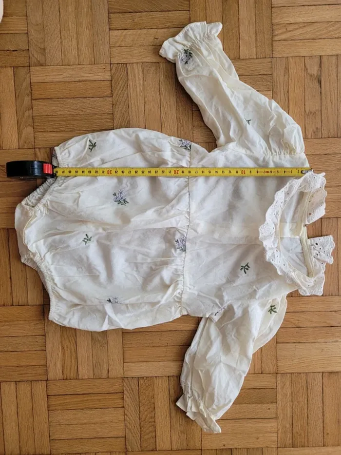 Body Barboteuse bébé fille 6-9 mois à col brodé - photo numéro 6
