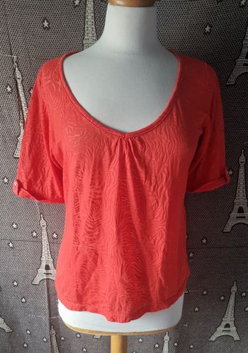 Blouse rouge transparent à motifs taille 3