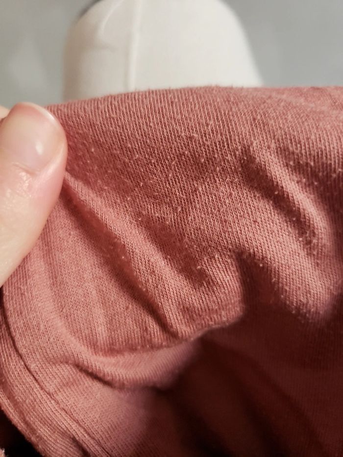 Pull 🎀 Disney taille M 3€ - photo numéro 7