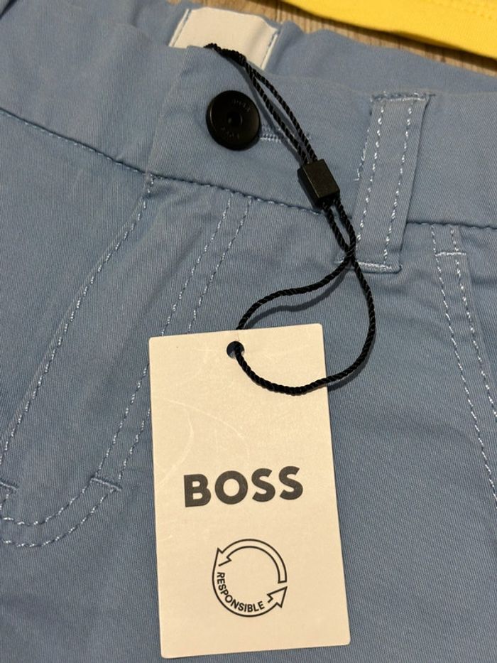 Lot vêtements t-shirt et short Boss pour bébé garçon 6 mois - photo numéro 5