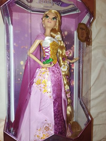 Poupée Disney édition limitée raiponce