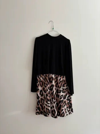 Robe Body Flirt Boutique – T44/46 – haut noir & bas imprimé léopard
