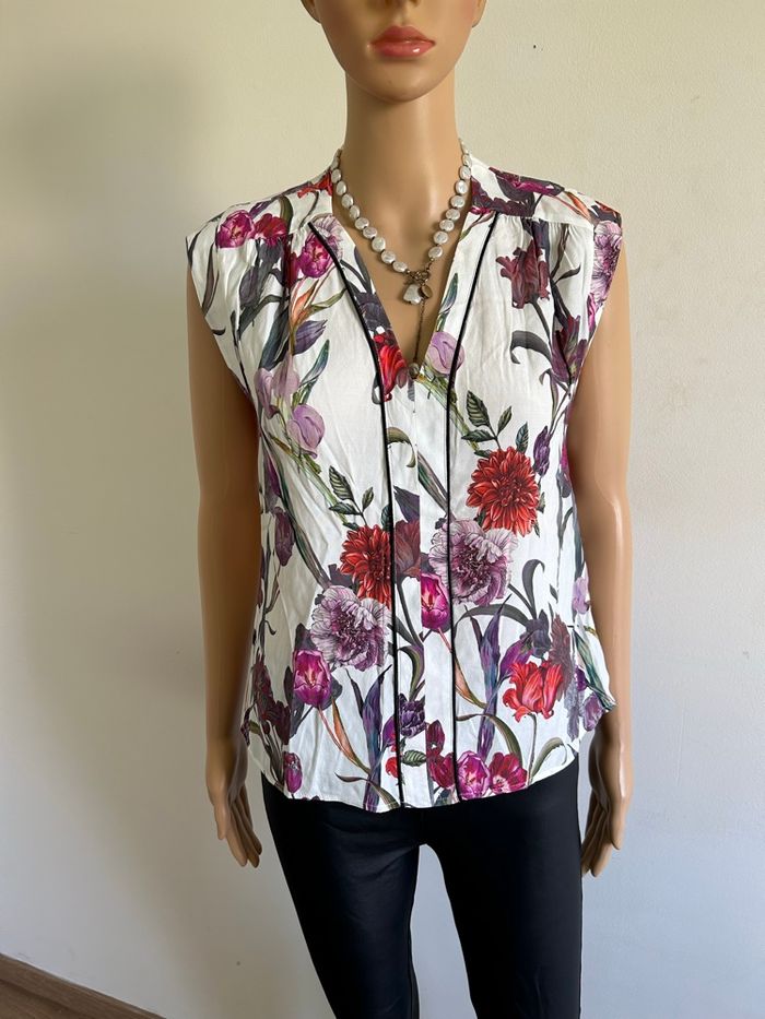 Blouse blanche et fleurie sans manches Morgan taille 38 jamais portée - photo numéro 1