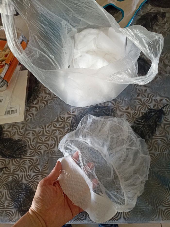 Lot de 11 charlottes avec visière jetables