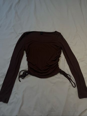 top marron à longue manche