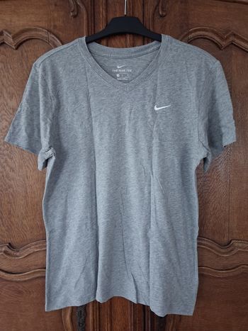 T-shirt Nike taille M 