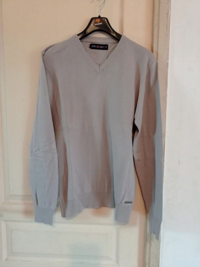 Pull homme col en v