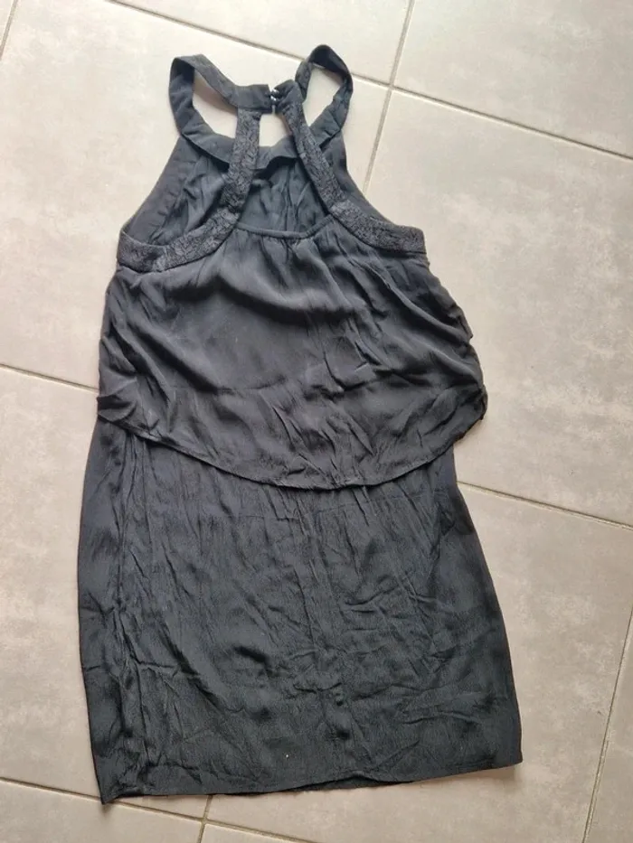 Petit robe noire - photo numéro 5