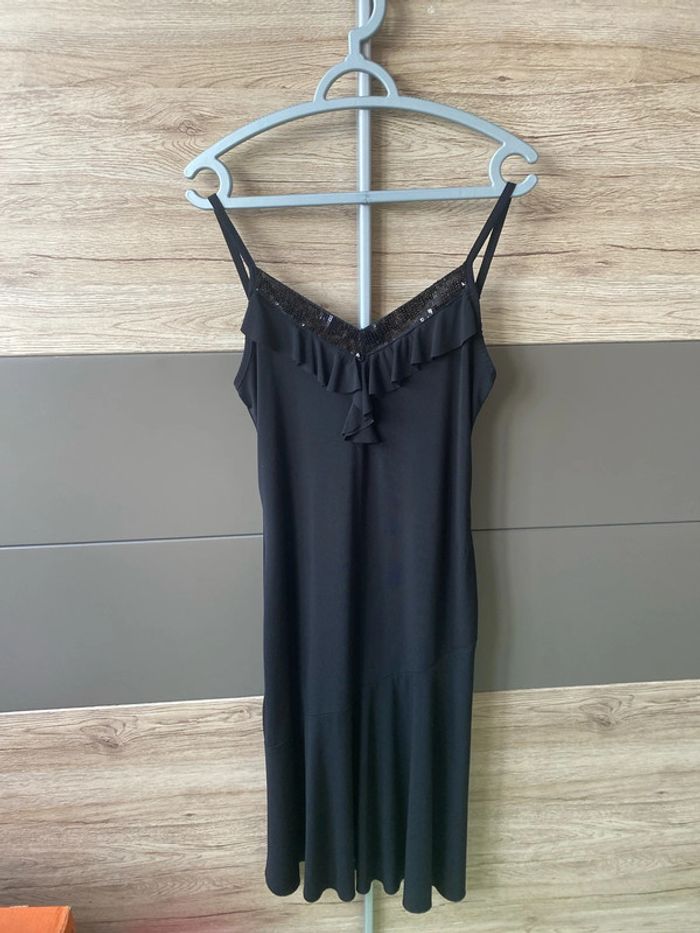 Robe noire fluide