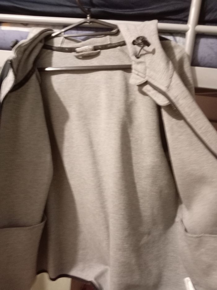 Veste puma tout neuf dans étiquettes