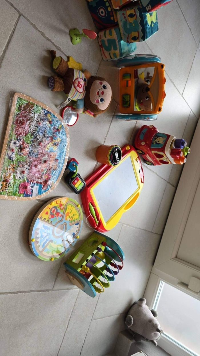 Lot de jeux enfant - photo numéro 2